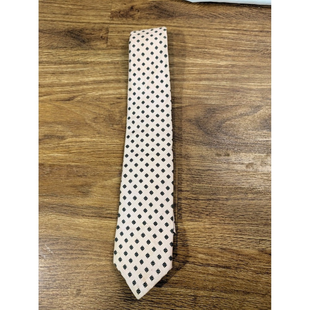 liberty of London Pink Diamond silk tie Flaw